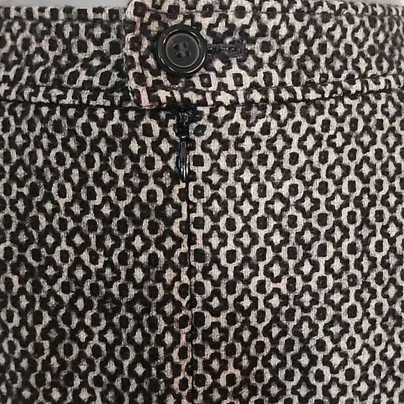 Yves St. Laurent Black and White Patterned Wool Pencil Skirt - Picture 6 of 15
